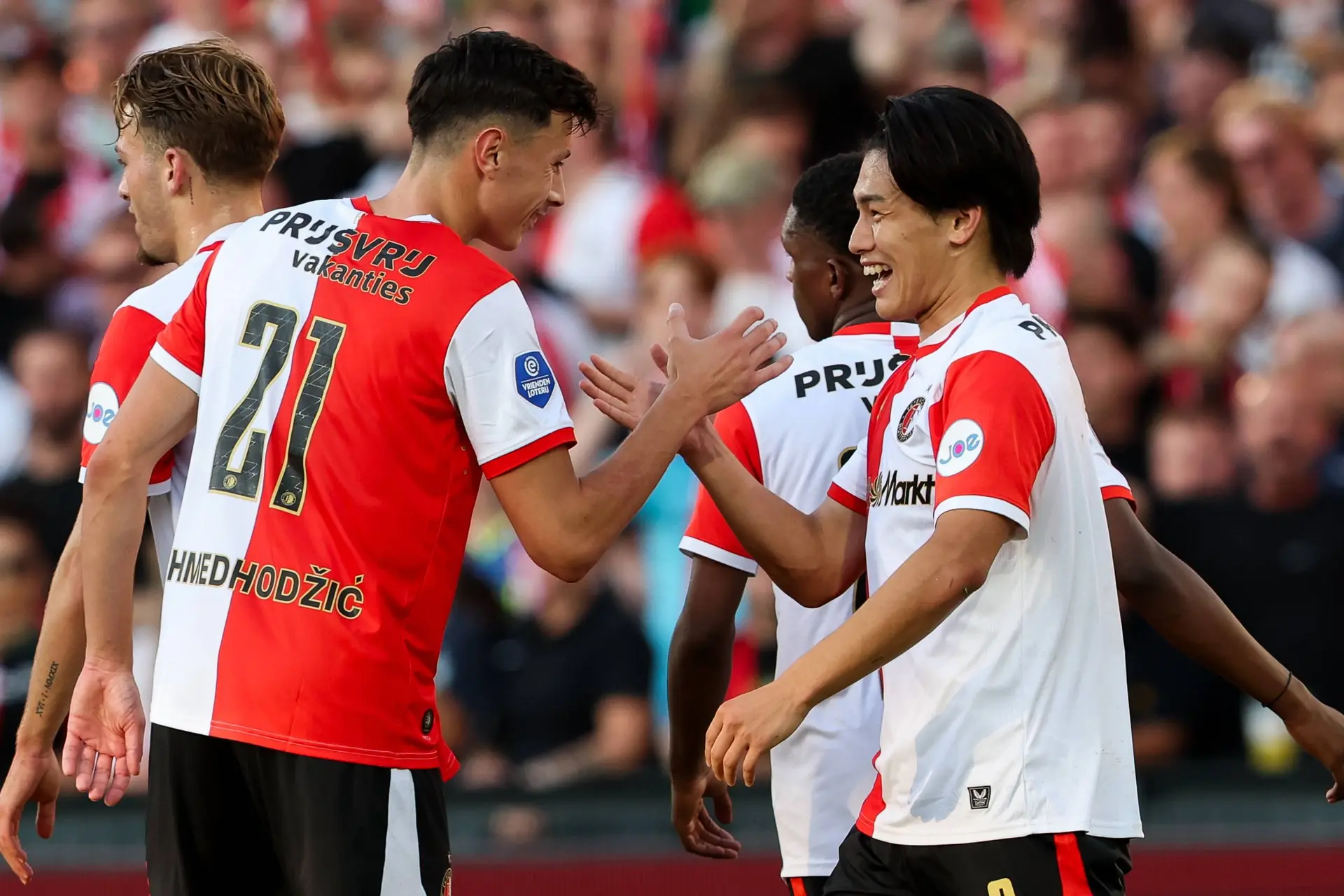 Feyenoord-aanwinst over bliksemtransfer: 'Taal van voetbal is overal hetzelfde'