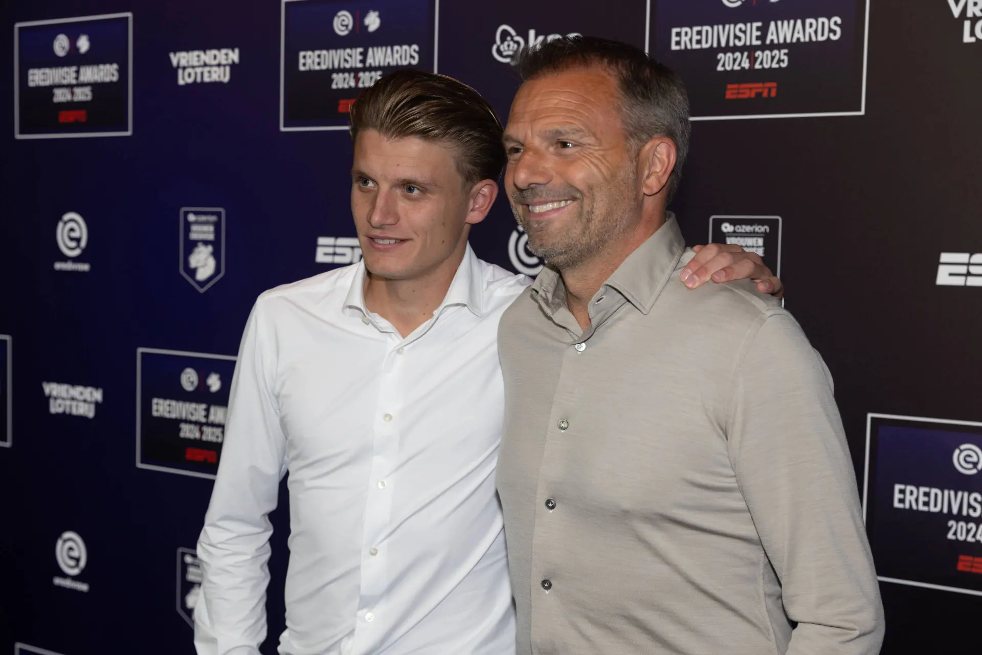 Vader Maurice reageert op uitlatingen van Sem Steijn na tegenvallend Europees duel tegen Braga