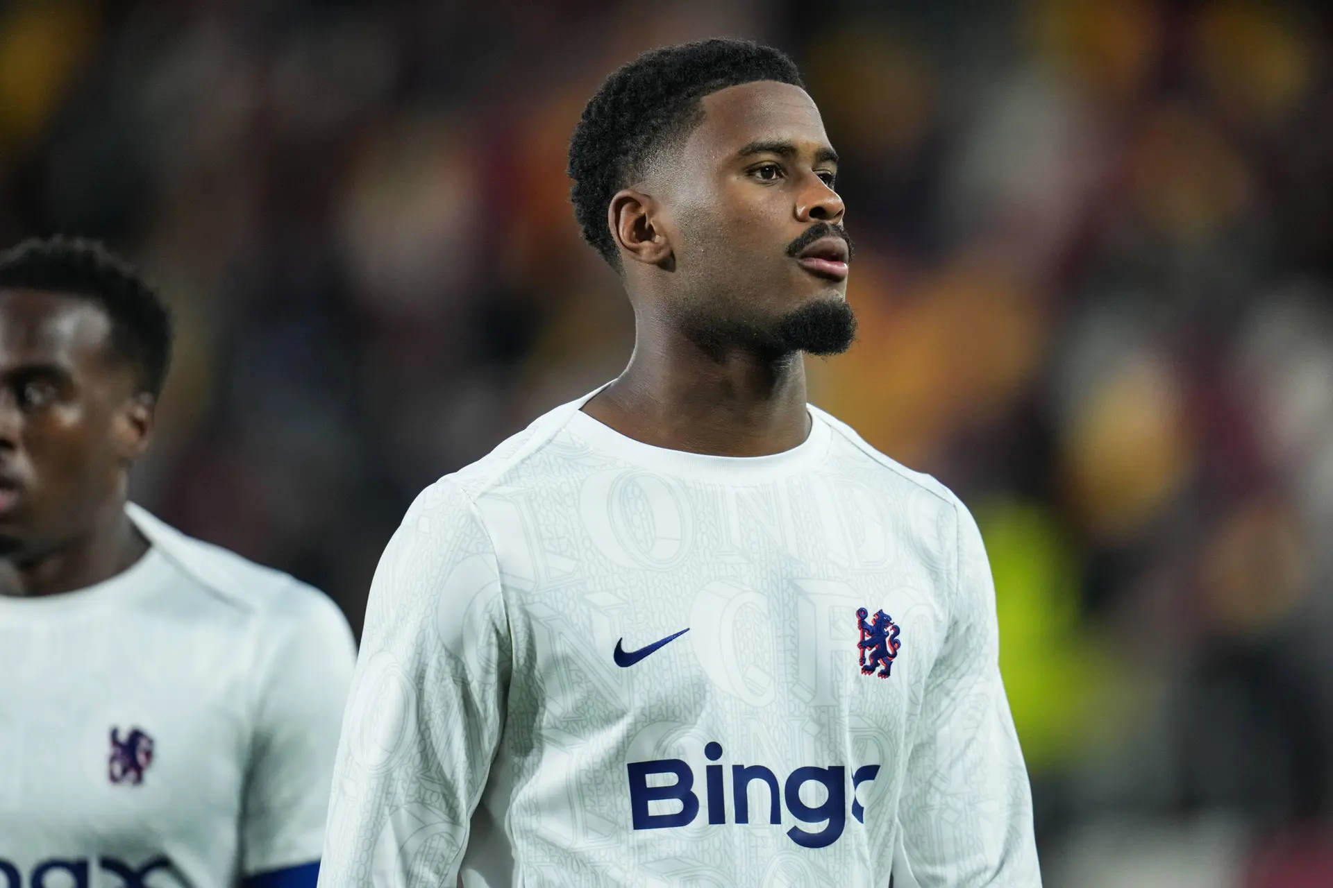 Jorrel Hato krijgt geen tijd om te wennen en wordt meteen afgemaakt door Engelse media