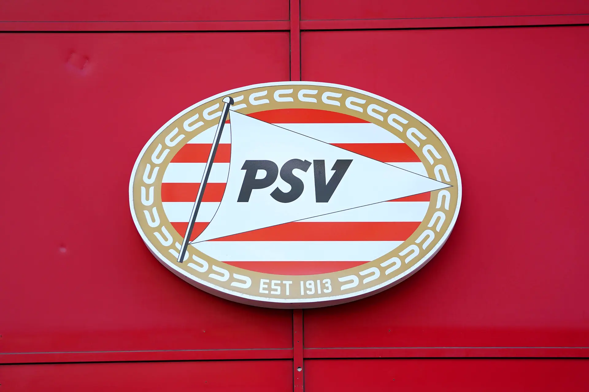 Oud-PSV'er maakt grote indruk bij nieuwe club: 'Toewijding en professionaliteit'