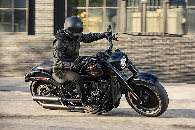 Harley Davidson viert 30e verjaardag met ‘blacked-out limited edition’ van Fatboy