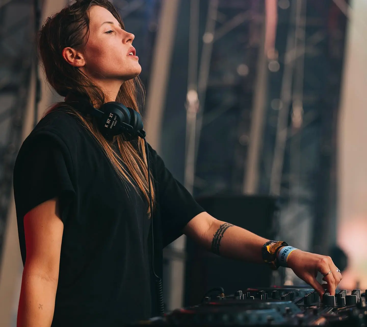 Charlotte de Witte brengt haar drie passies samen tijdens ADE: taco’s, tequila en techno