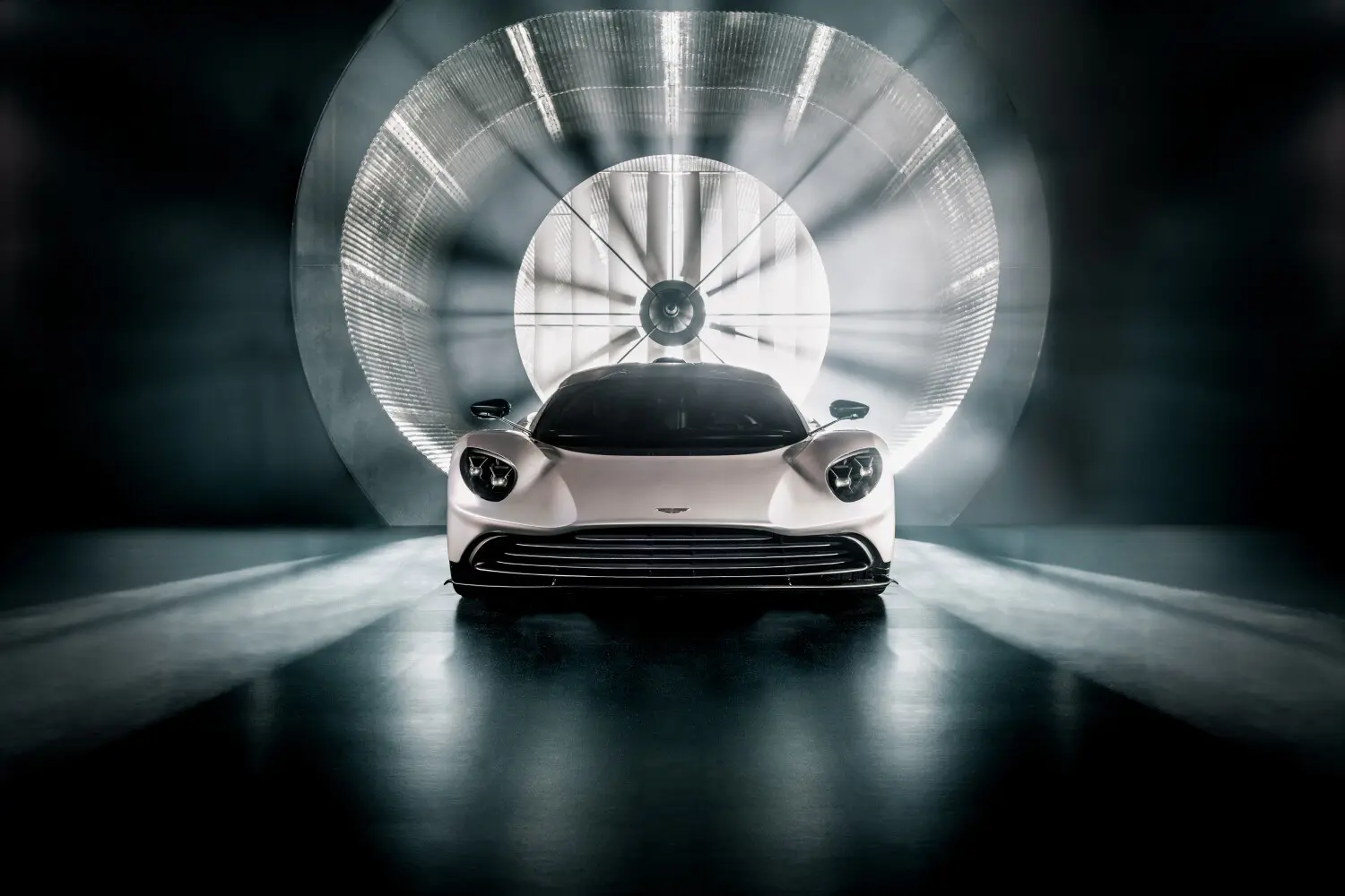 De Aston Martin Valhalla wordt een waanzinnige knaller in 2024