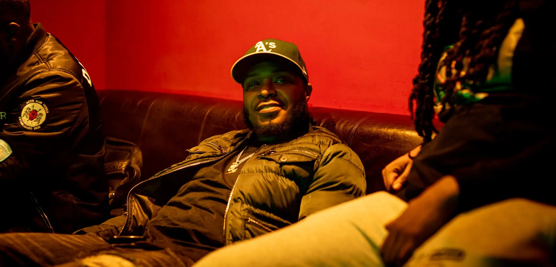 banner adje