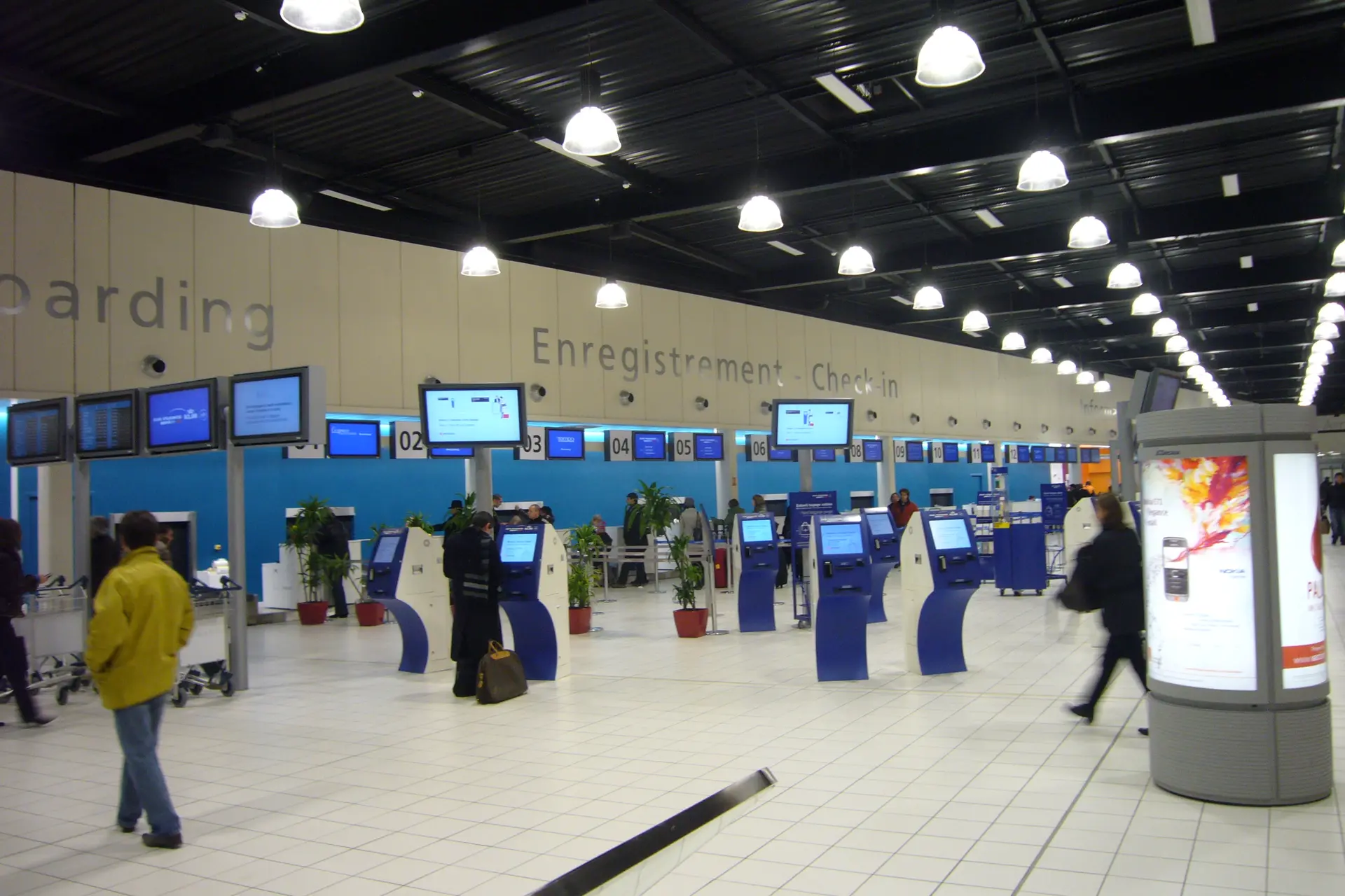cdg international airport terminal 2g check in