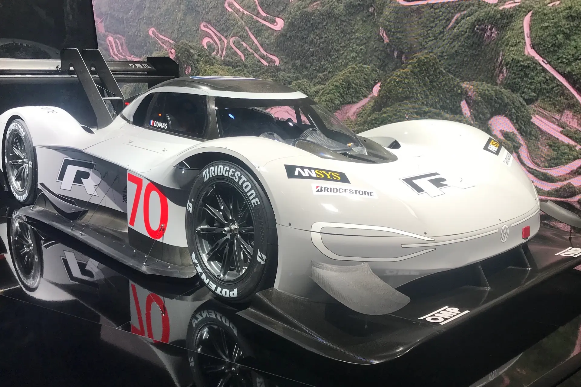 fhm volkswagen id r