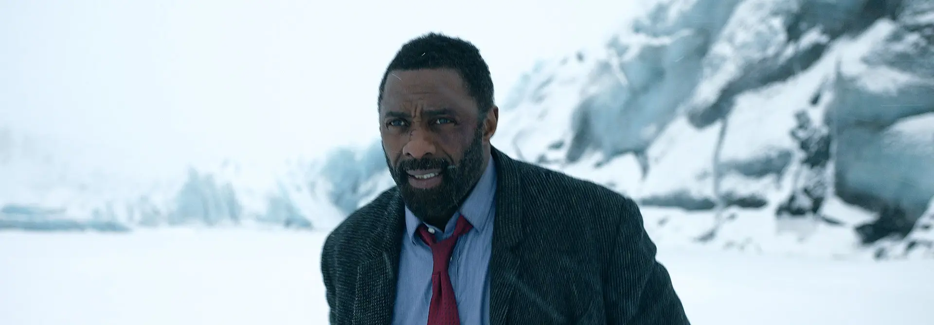 Met keiharde trailer is Idris Elba officieel terug als DC John Luther