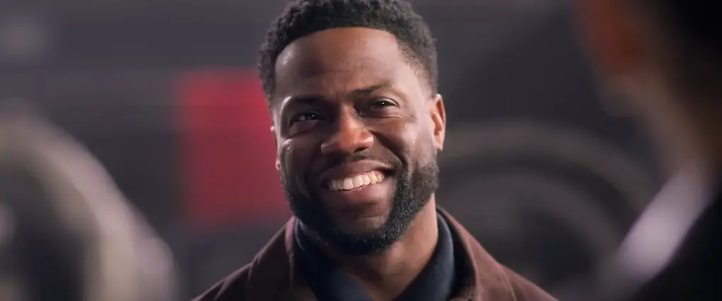 Kevin Hart en crew plegen een overal op spectaculaire hoogte in Netflix's Lift