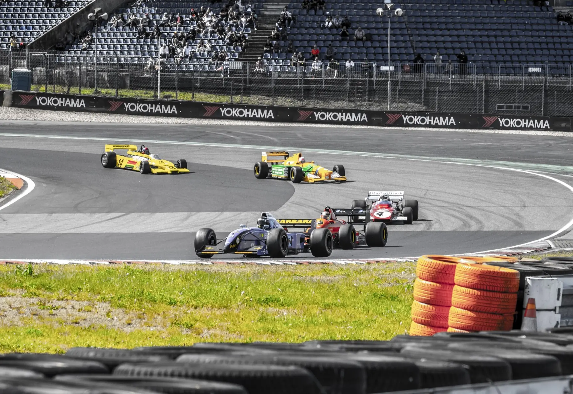 Geniet van historische F1-bolides tijdens de TABAC Classic GP
