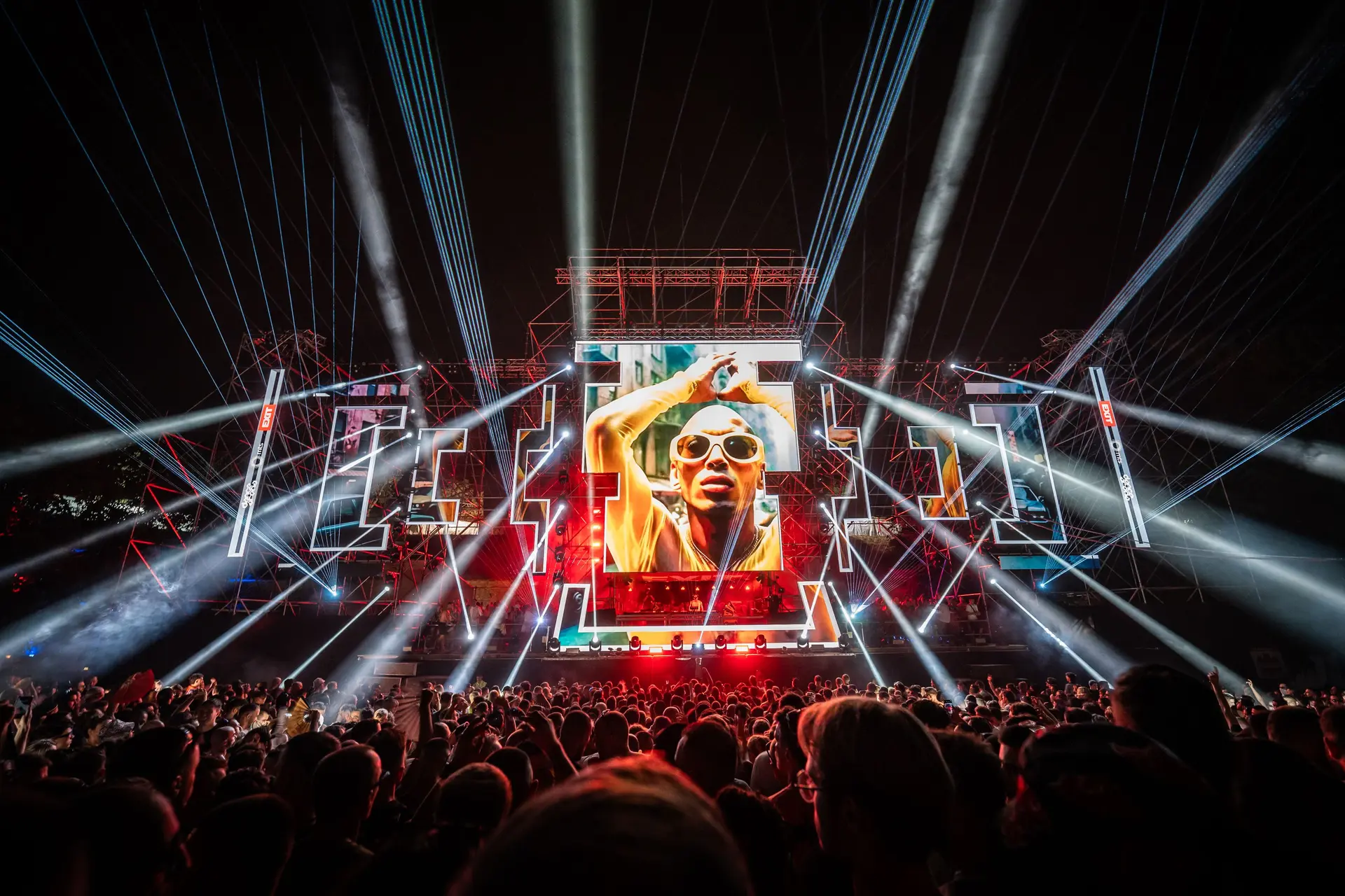 De klok rond raven leer je op het legendarische EXIT Festival in Servië