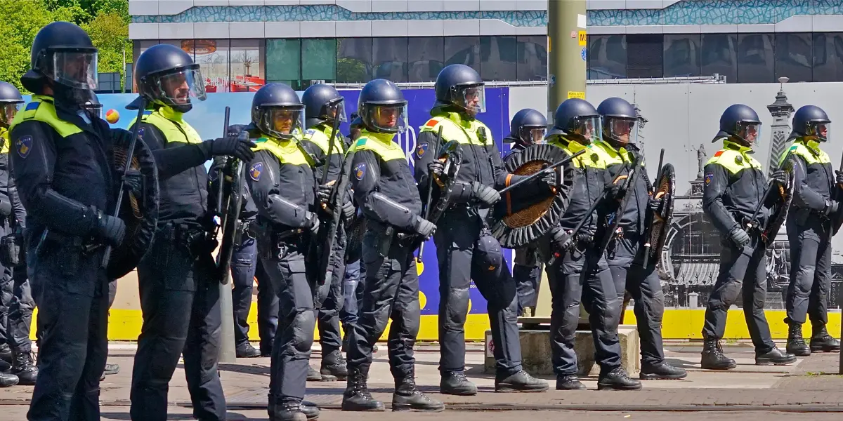 Feyenoord vs. Ajax gecanceld: Nederlands grootste voetbalwedstrijd afgelast door politiestaking