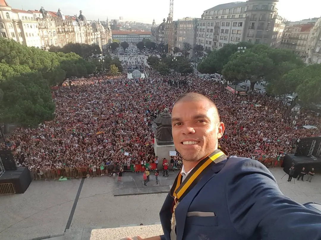 Legendarische slager Pepe hangt op 41-jarige leeftijd zijn voetbalschoenen aan de wilgen