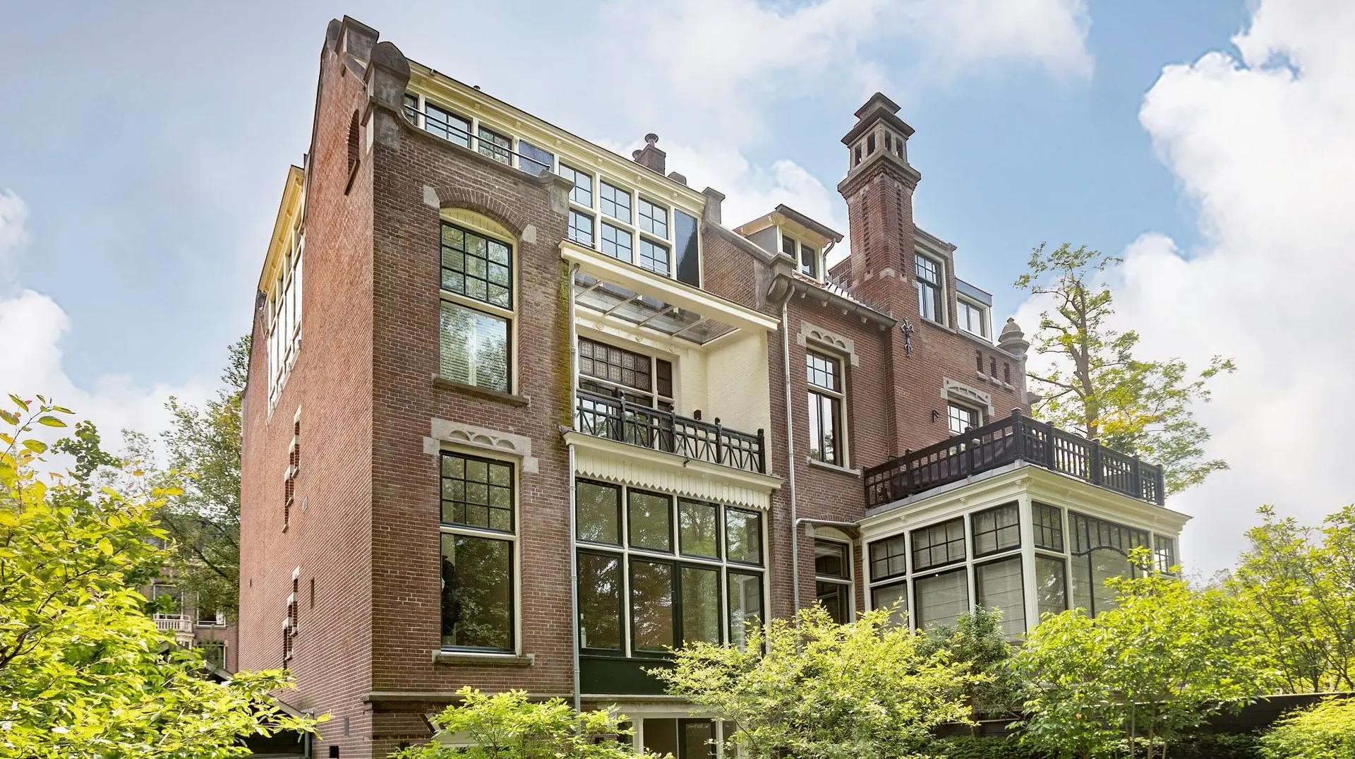 Funda Toppers #111: Unieke villa naast het Vondelpark in Amsterdam