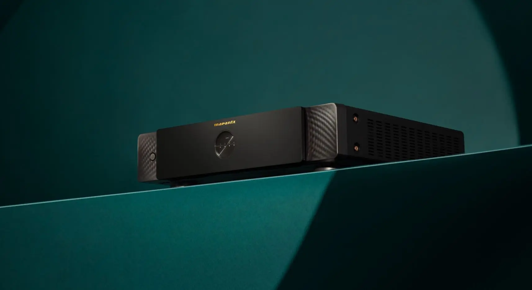 De Marantz Model M4 is de versterker waarmee jij jouw audio set-up wil upgraden