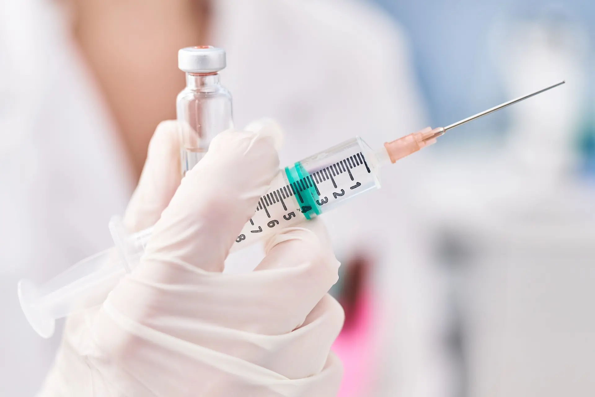Man krijgt 400 miljoen euro schadevergoeding voor verkeerde injecties in z’n penis
