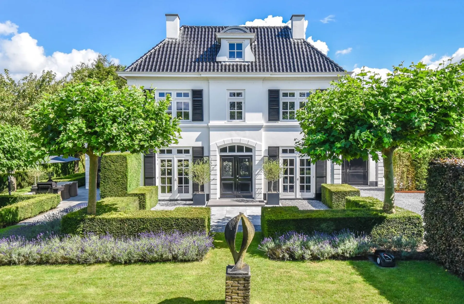 Funda toppers #121: Vrijstaande villa in Almere-Overgooi