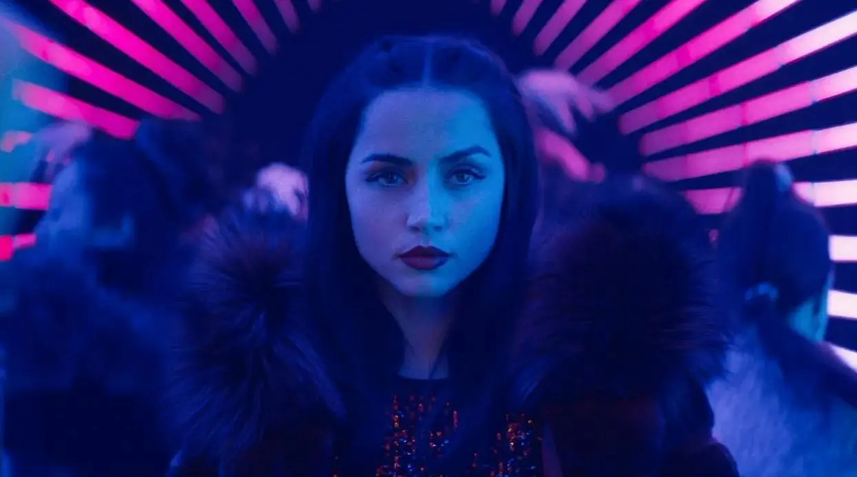 Prachtige Ana de Armas laat kogels vliegen in nieuwste John Wick film: Ballerina