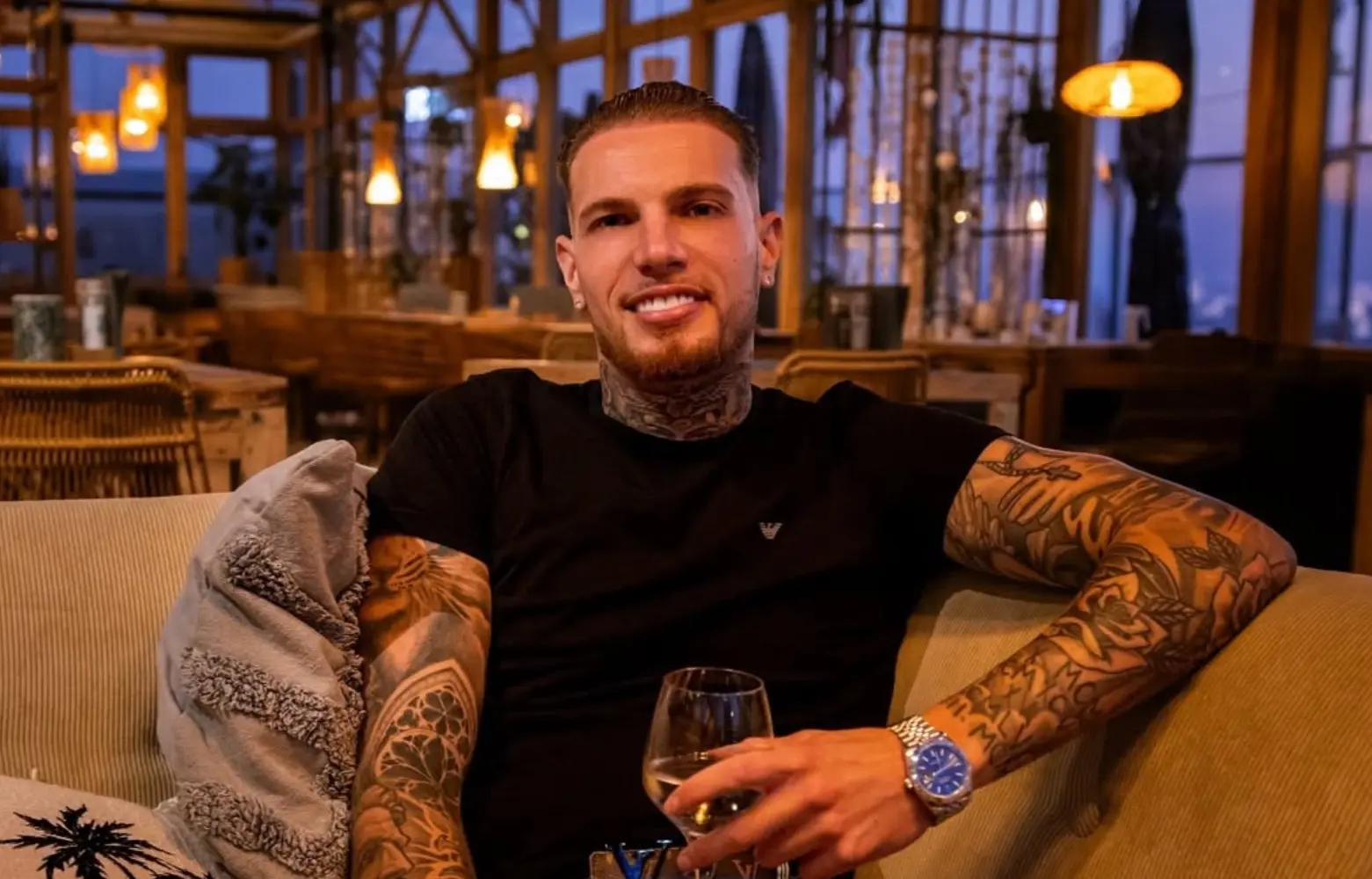 Wie is Sjorleone van Paradise Hotel? Het nieuwe gezicht van de reality én DJ-wereld