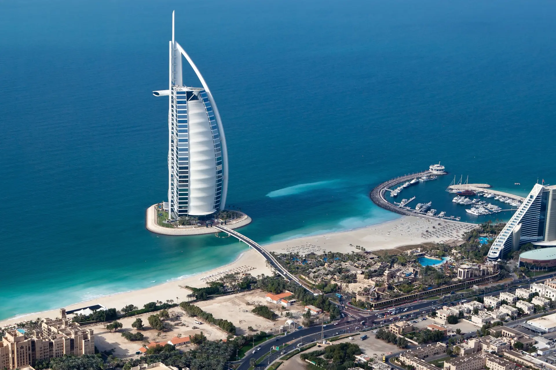 Dit zijn 5 redenen waarom iedereen naar Dubai verhuist