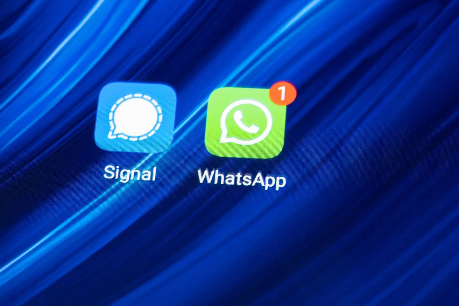 WhatsApp vs. Signal, hoe veilig zijn je chats nou echt?