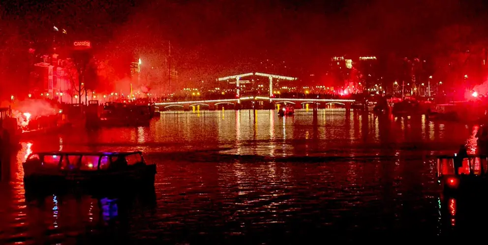 Ajax 125 jaar: Amsterdam kleurde gisteravond rood en wit
