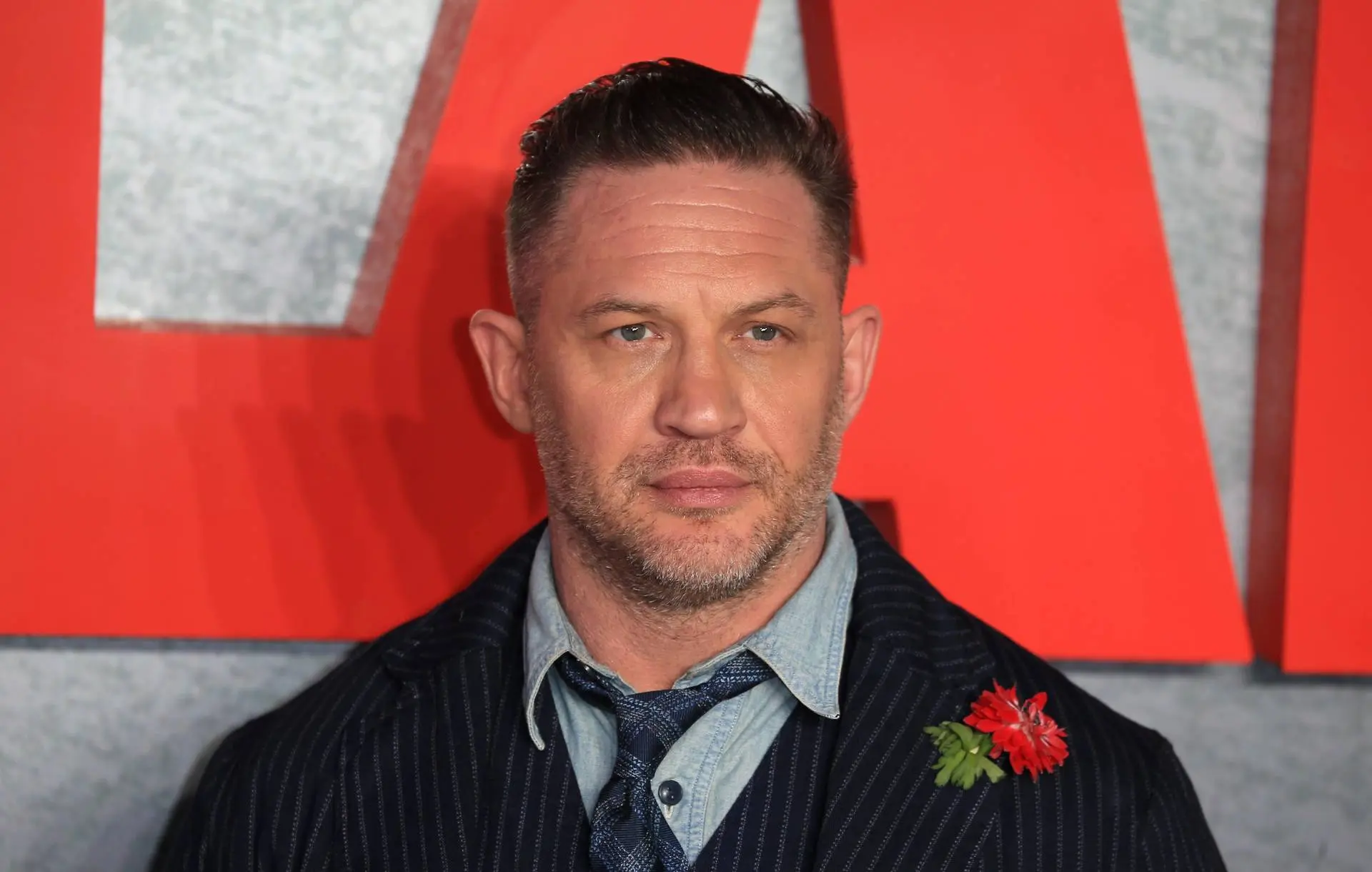 Tom Hardy over de nieuwe serie Mobland, een rauwe duik in het Londense gangsterleven