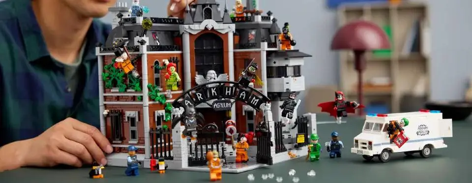Nieuwe Lego-set brengt beruchte Arkham Asylum tot leven