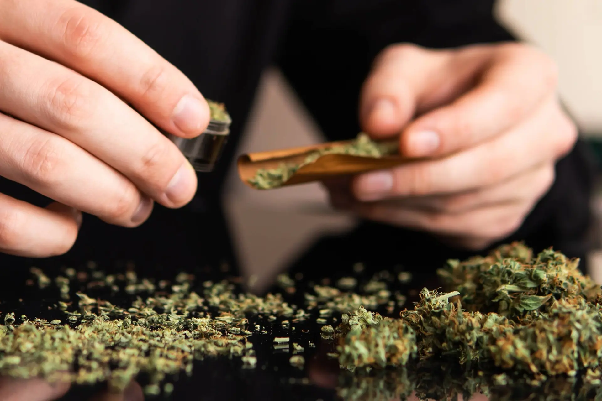 Cannabis wordt steeds sterker en wetenschappers waarschuwen voor flinke risico’s