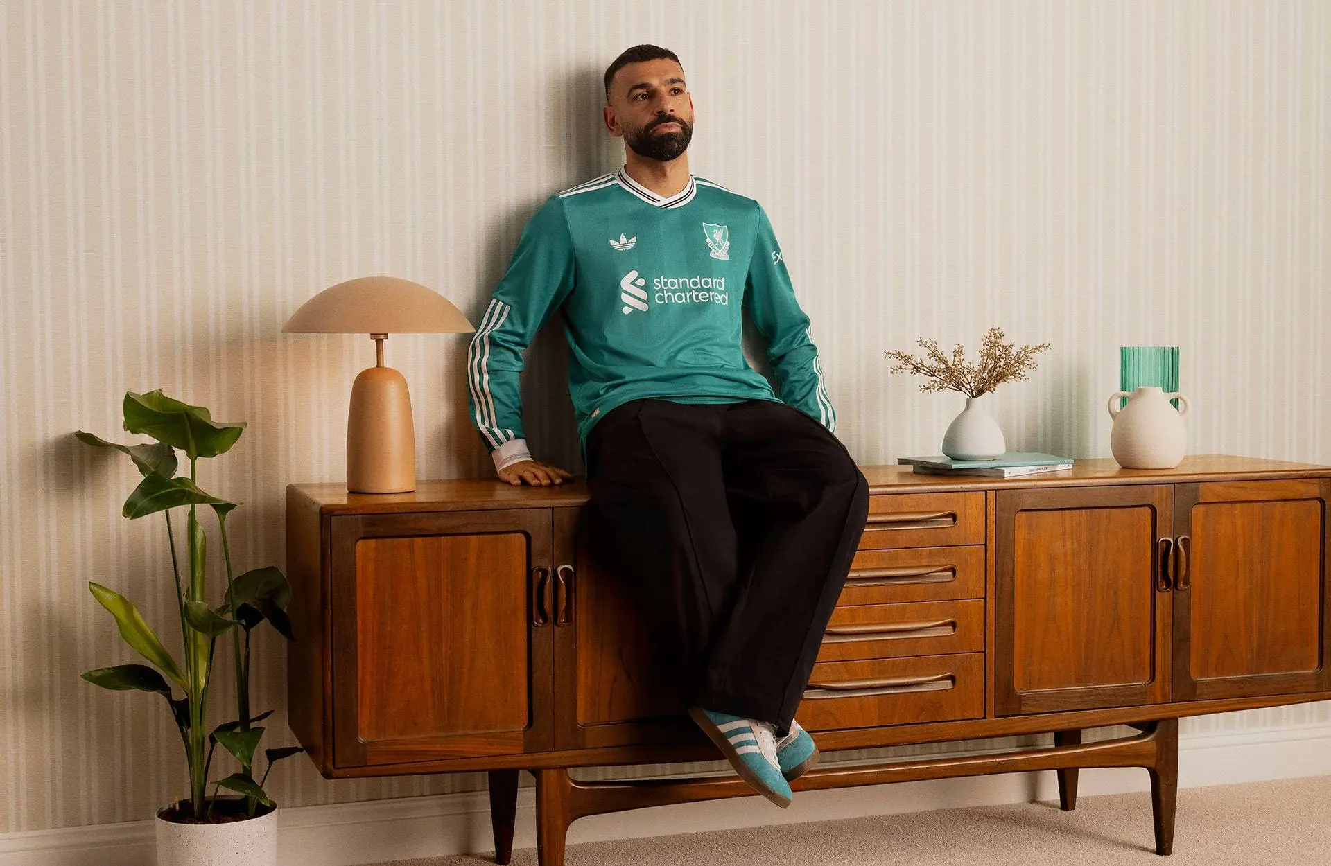 Liverpool en adidas droppen met derde shirt een van de dikste voetbalshirts van dit seizoen