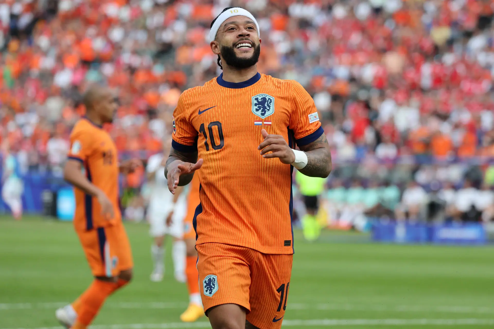 Memphis Depay pakt de troon als topscorer van Oranje