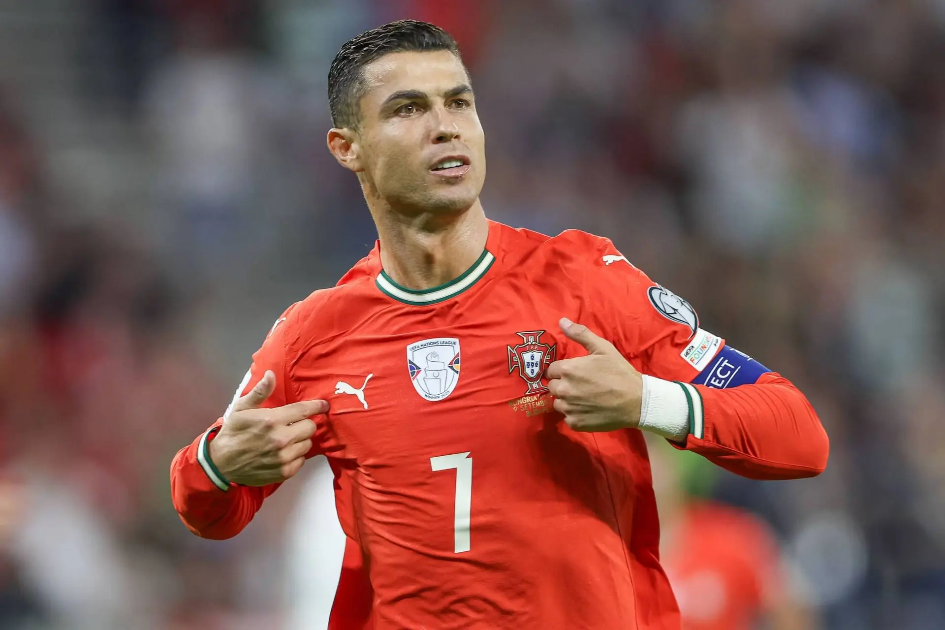 Cristiano Ronaldo is de allereerste voetbalmiljardair ooit