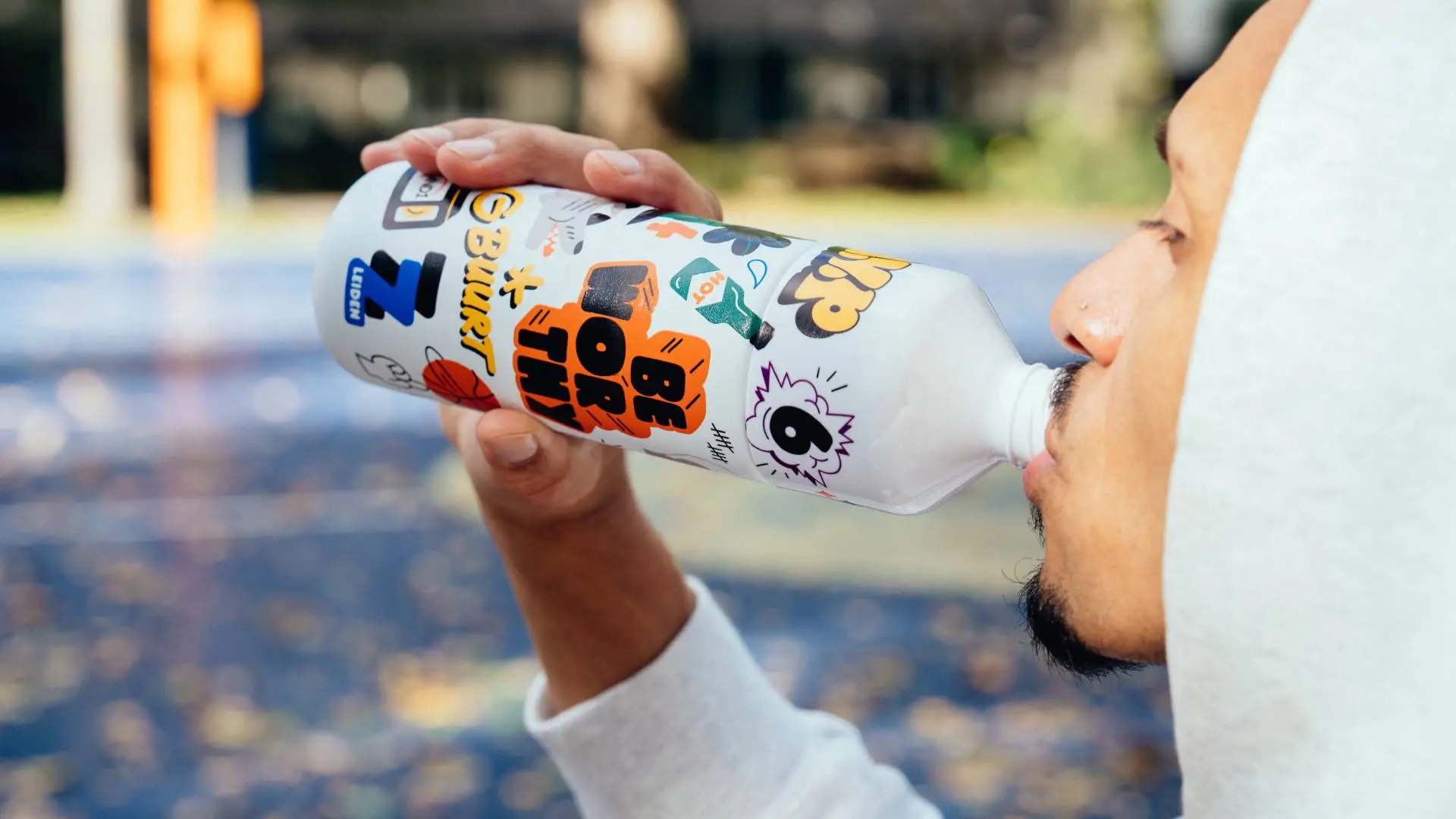 FHM Gent of the Year Worthy de Jong en Dopper werken samen aan limited edition fles