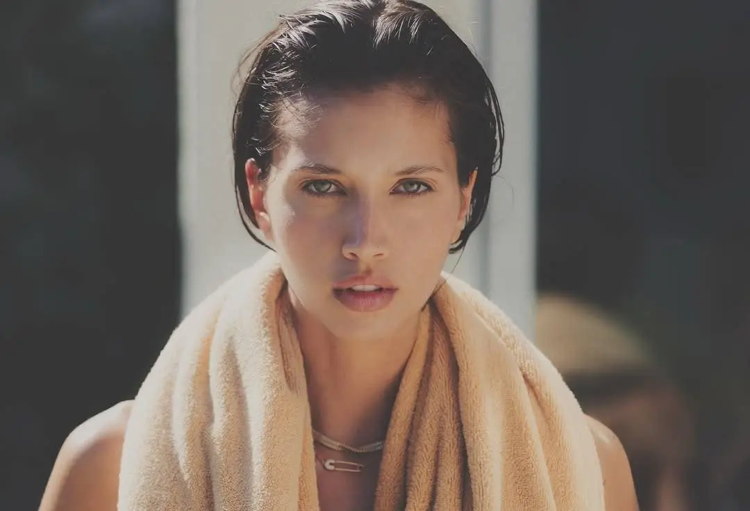 FHM Focus: Maura Maurer schittert in recente fotoshoot van Victor Robertof