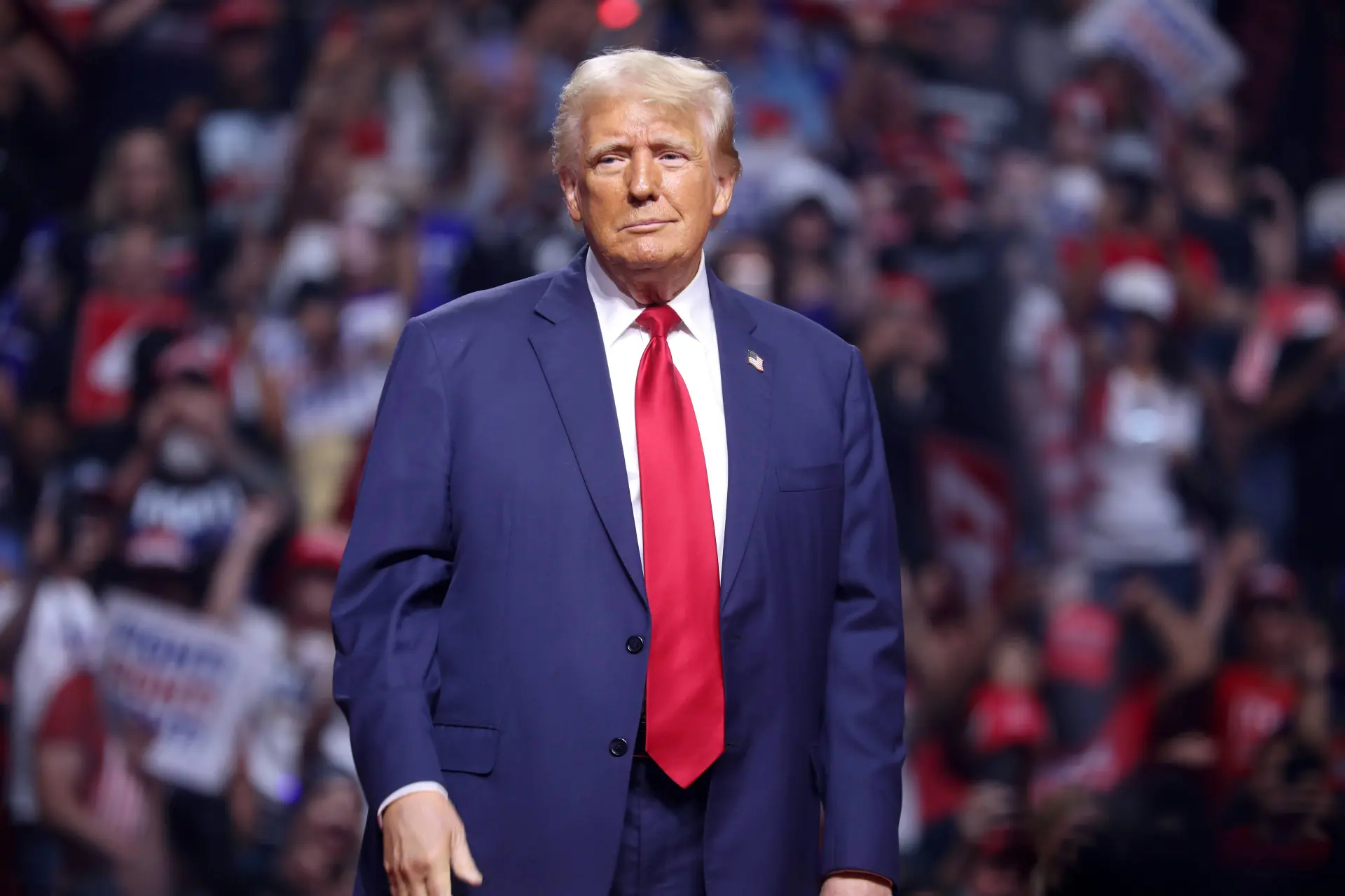 Donald Trump in opspraak nadat hij vrouwelijke journalist zwaar heeft beledigd