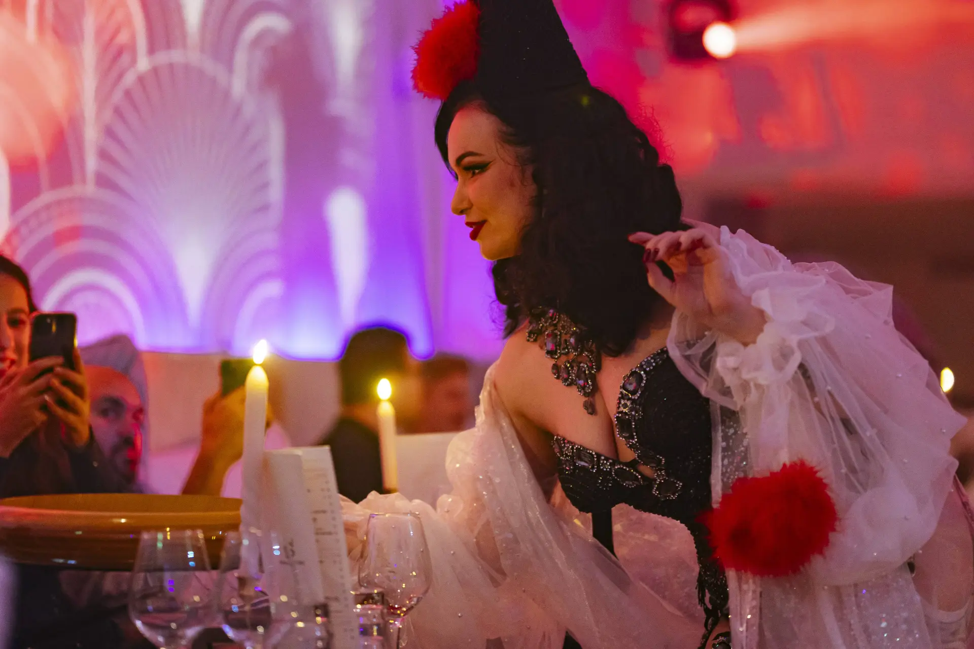 Midnight Masquerade bij Supper is de nieuwste dinnershow die je niet mag missen