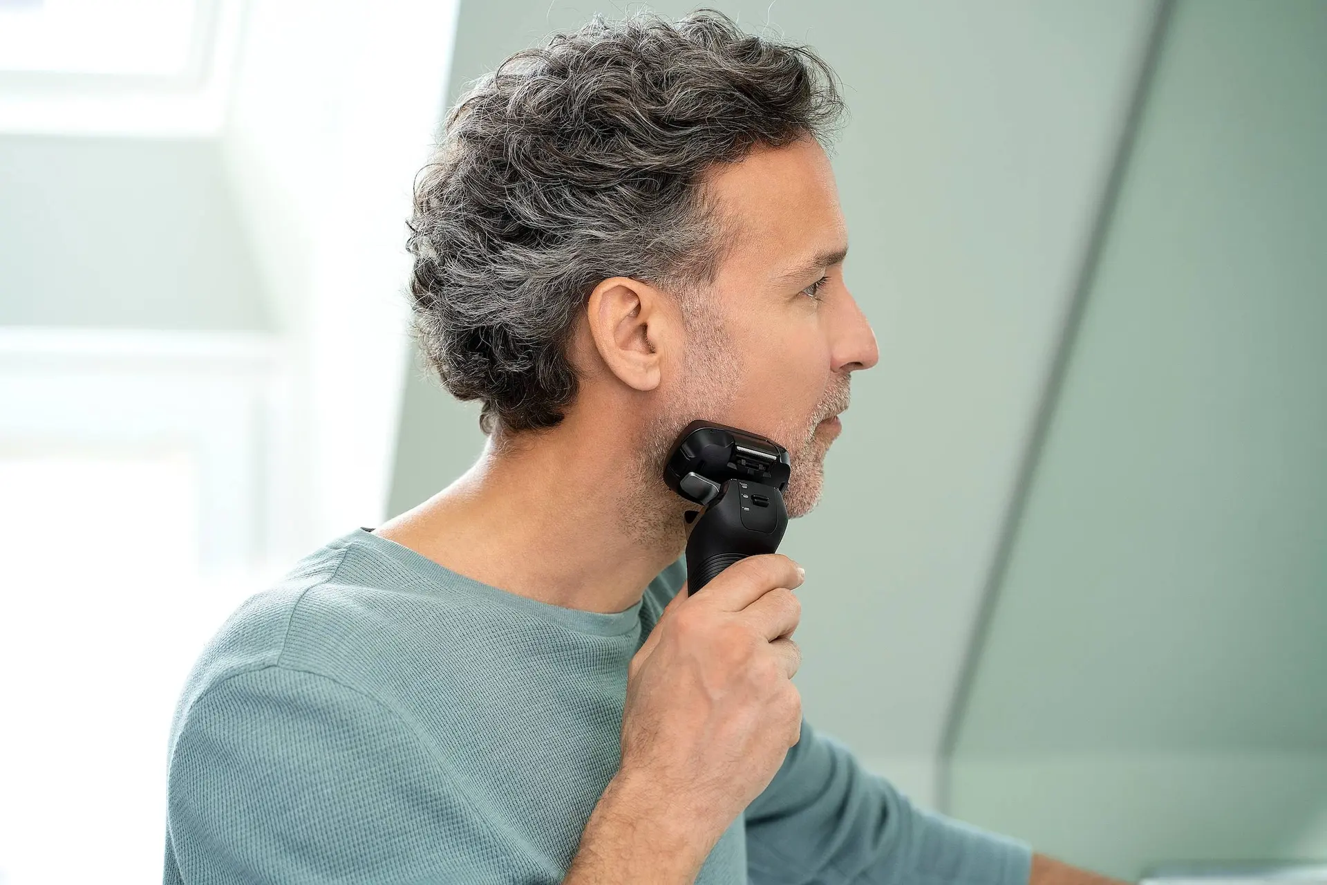 Dit scheerapparaat laat je voelen alsof je bij de barbier bent