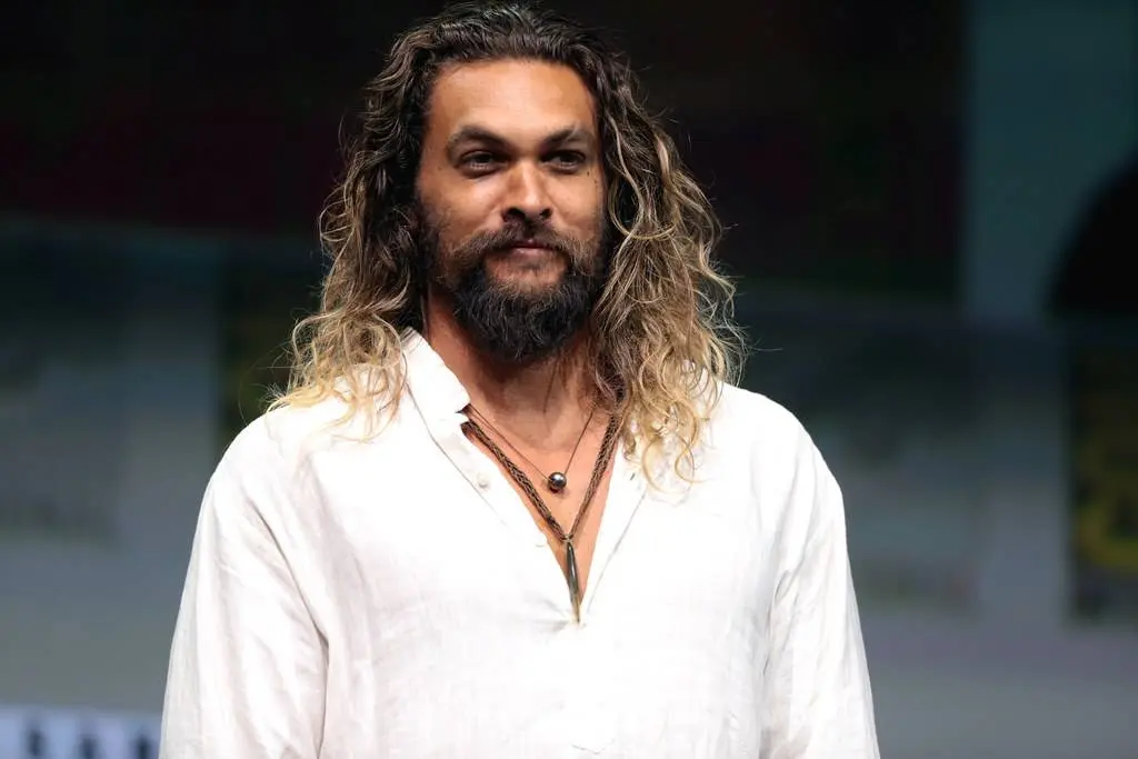 Vrouw opgelicht voor mega bedrag door niemand minder dan Jason Momoa