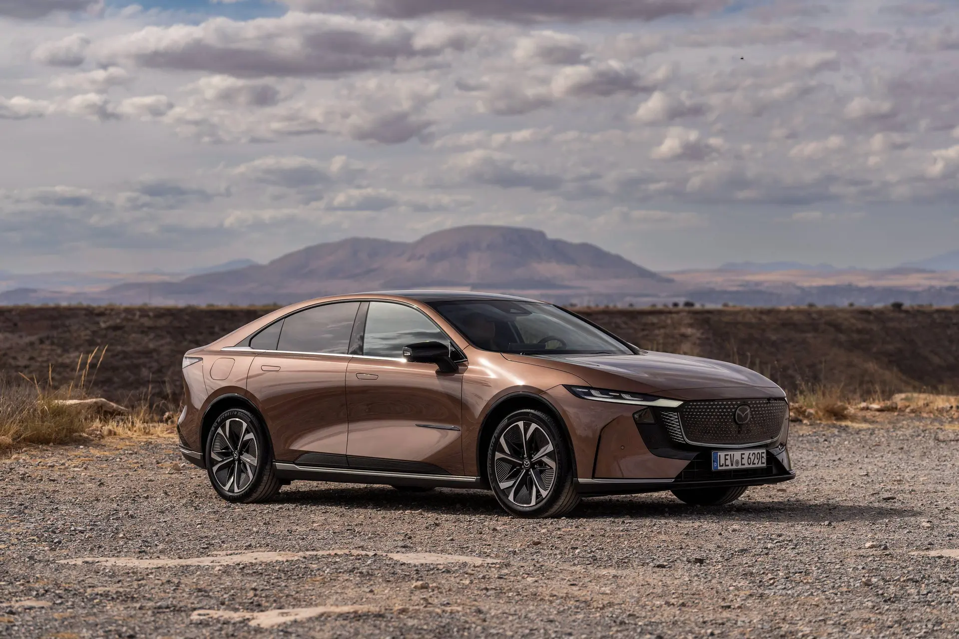 Hoe goed is de nieuwe elektrische Mazda6e?