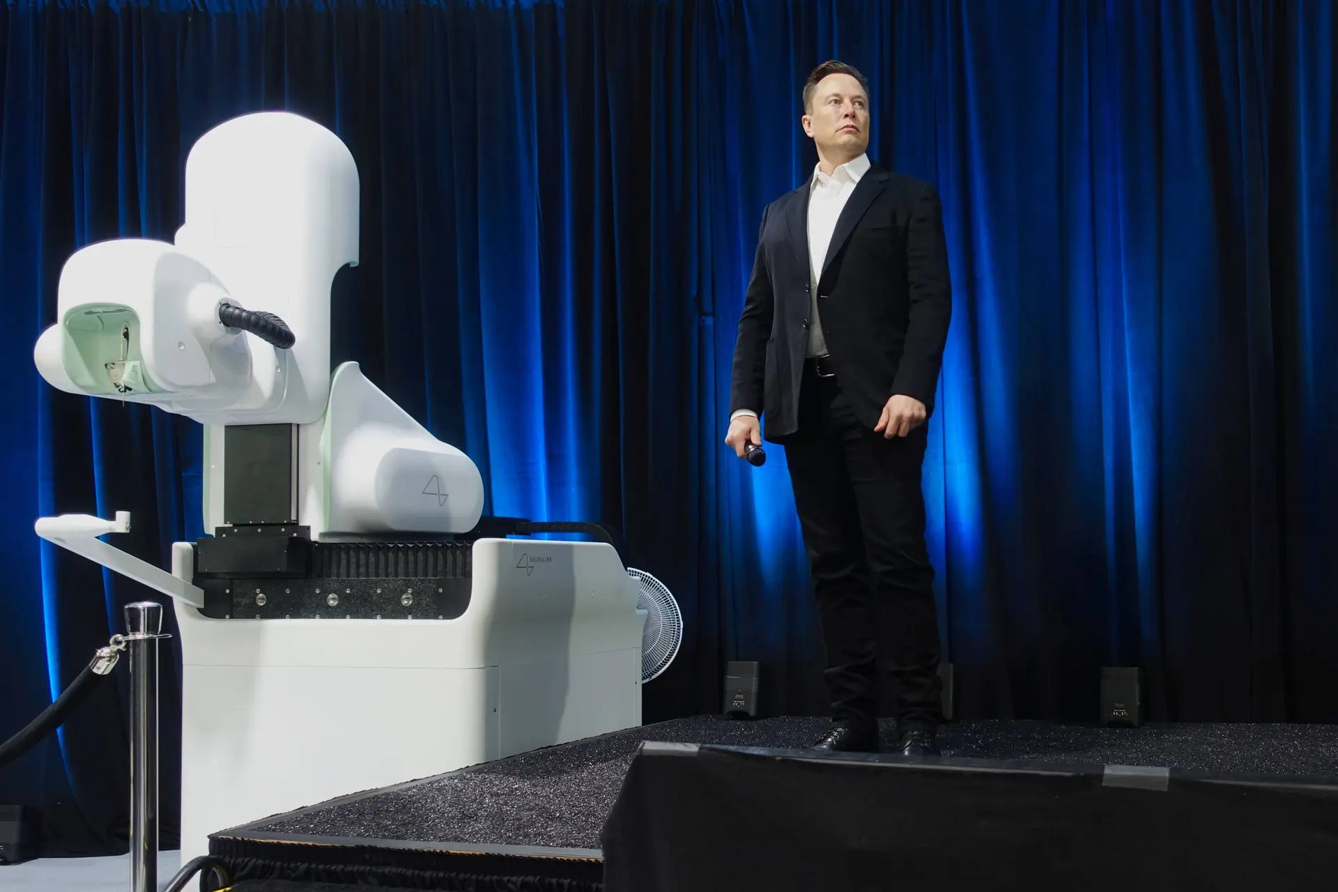 Hoe Elon Musk blinde mensen weer kan laten zien met Neuralink