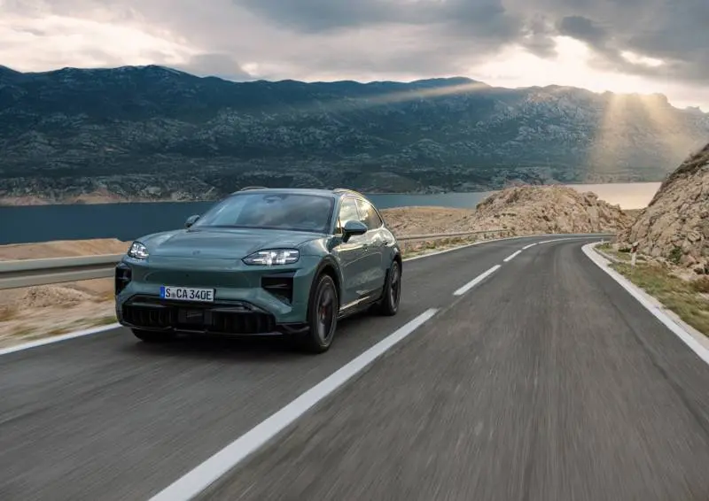 Porsche trapt nieuw tijdperk af met volledig elektrische nieuwe Cayenne