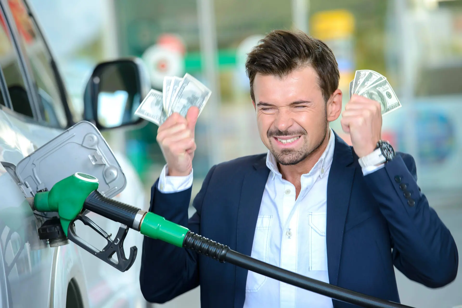 Prijs van tanken vanaf volgend jaar krankzinnig verhoogd
