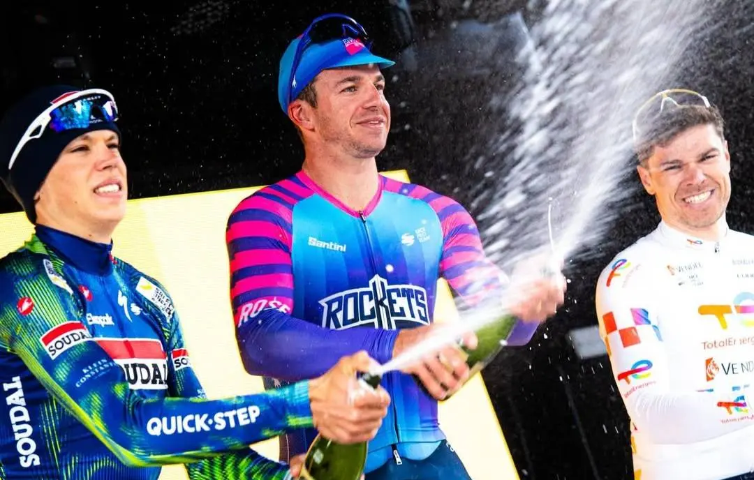 Van YouTube naar de Giro: hoe Bas Tietema zijn droom werkelijkheid werd