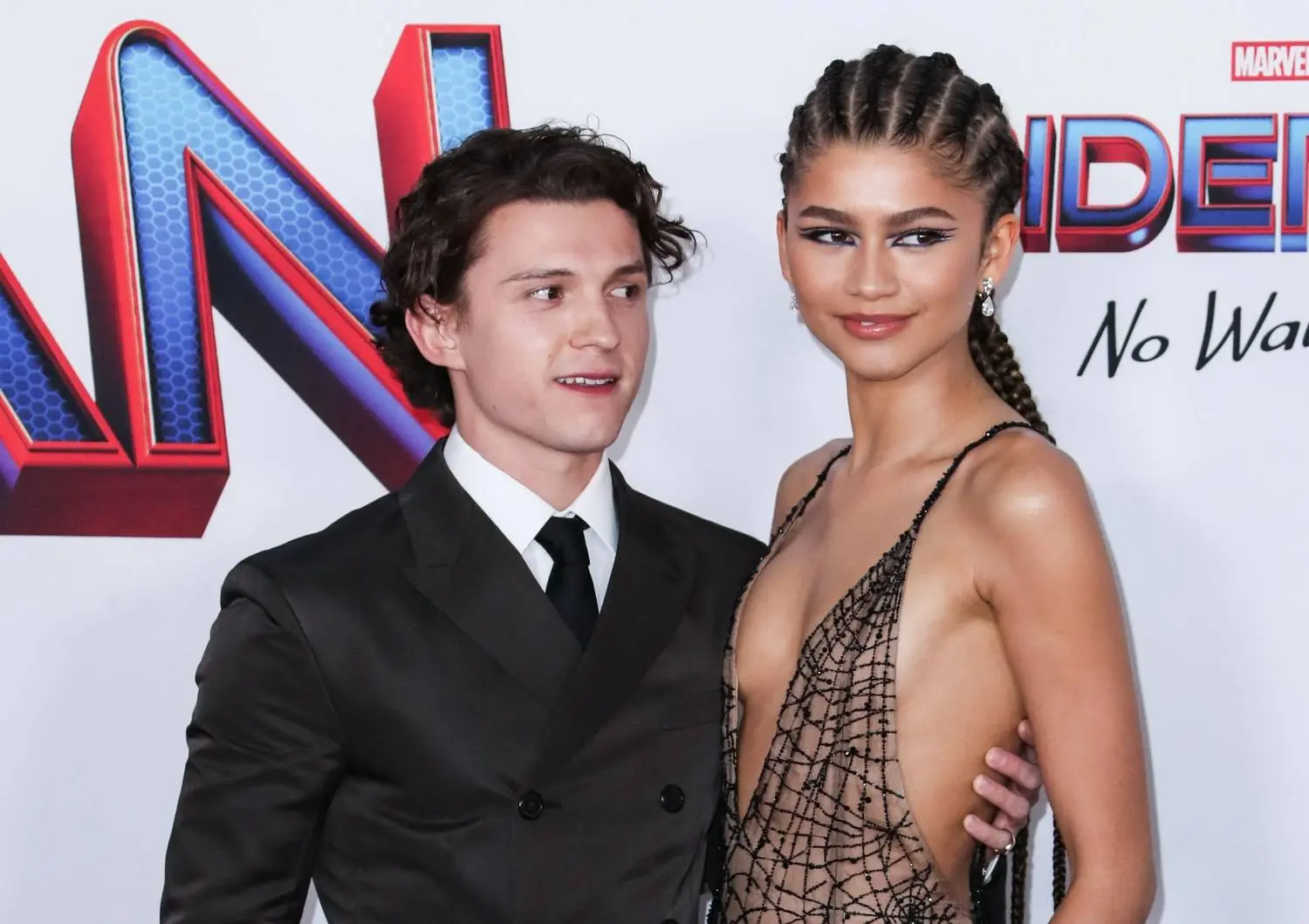 Miljoenen likes voor de nepbruiloft van Zendaya en Tom Holland