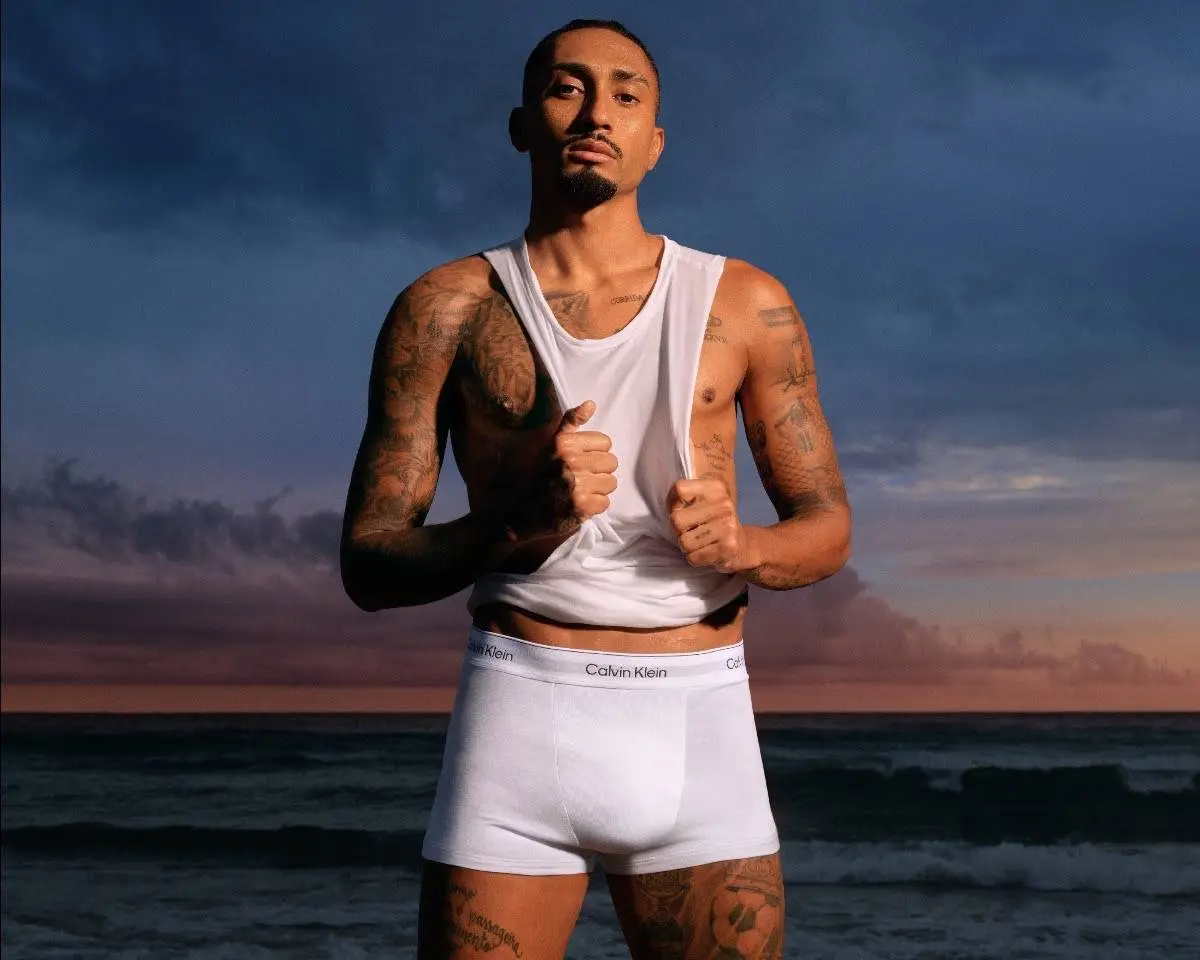 Barça-ster Raphinha is het nieuwe gezicht van Calvin Klein-ondergoed