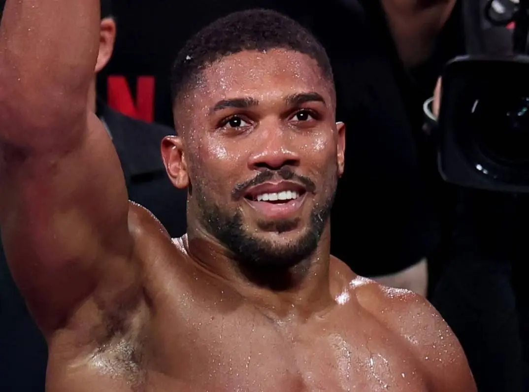 Anthony Joshua is terug en alles draait weer om die ene fight met Tyson Fury