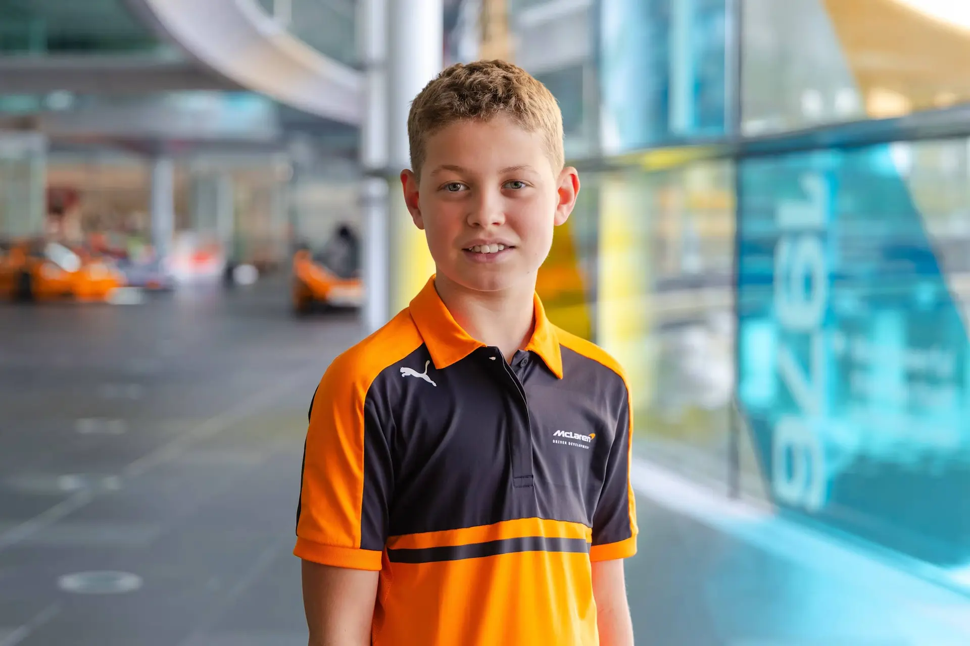 11-jarige Harry Williams tekent als jongste coureur ooit bij McLaren Racing