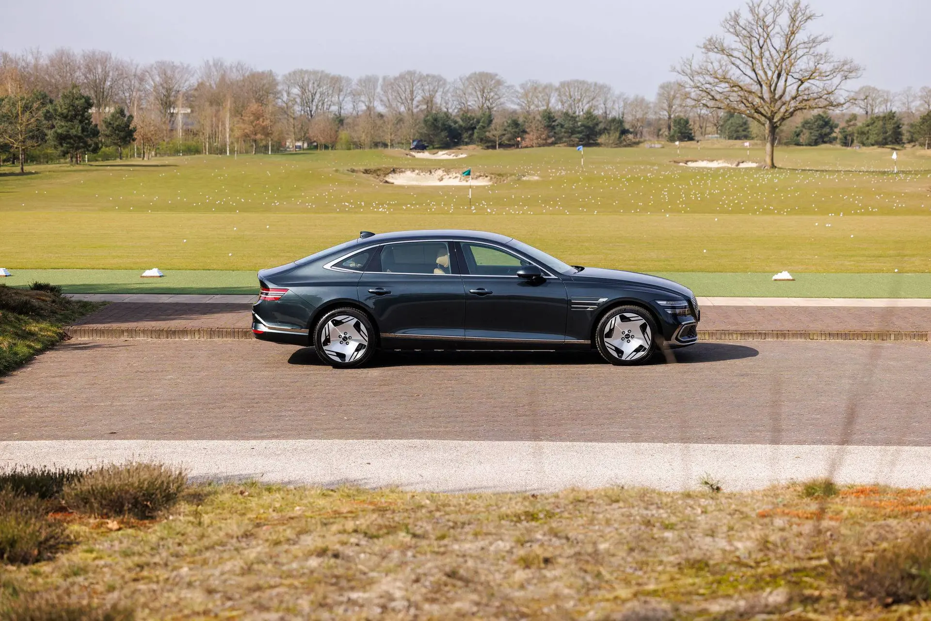 Luxemerk Genesis komt naar Nederland om de gevestigde orde uit te dagen
