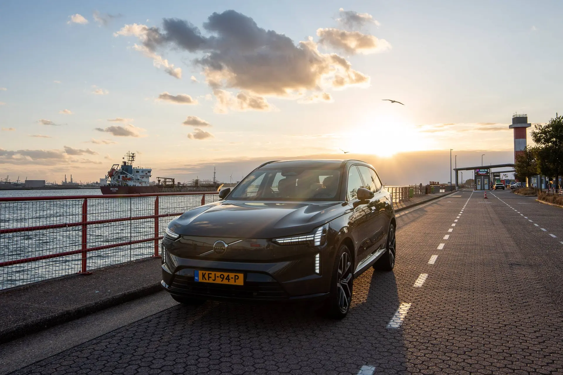Volvo EX90_FHM_Bewerkt_CR_WEB-09501