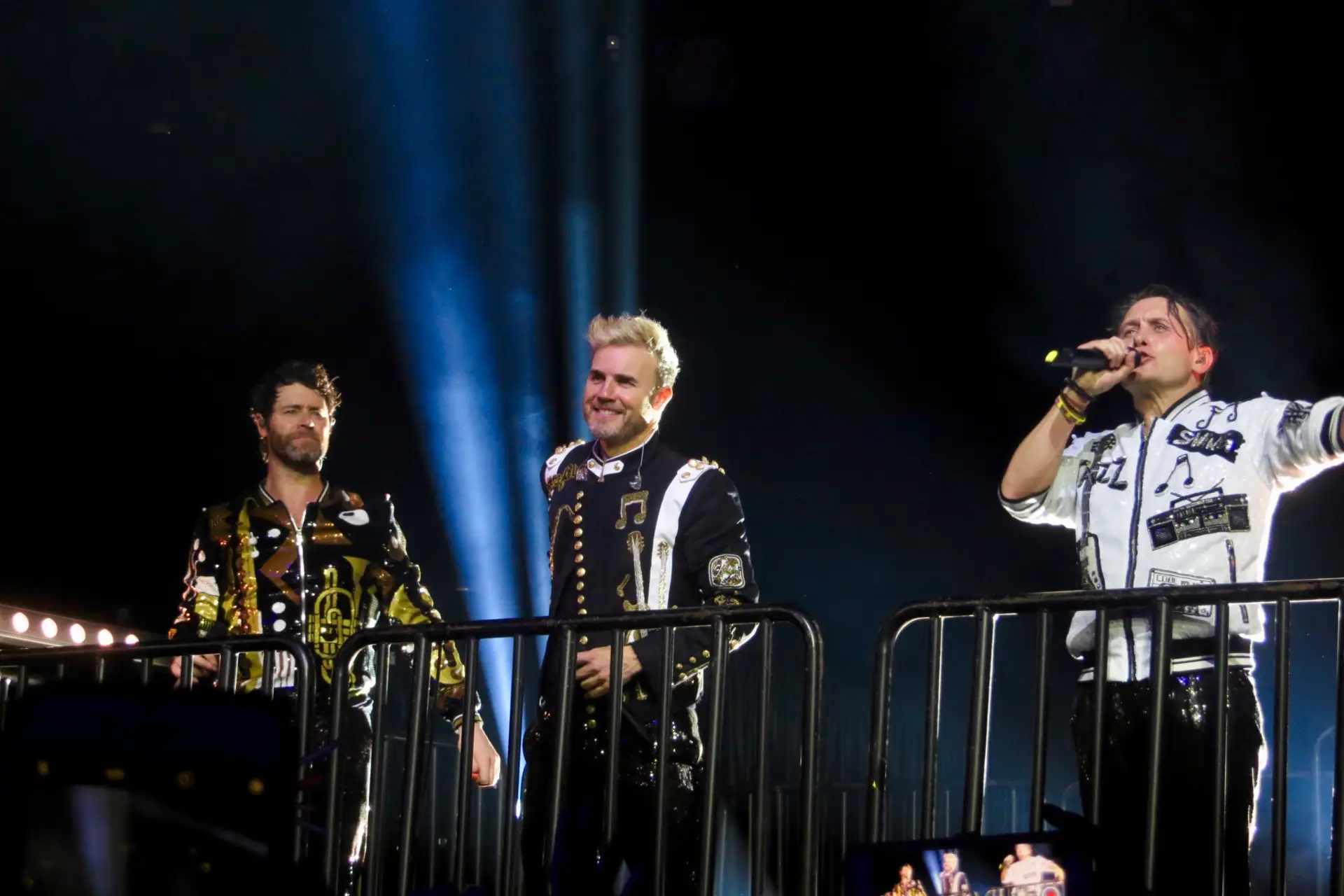 Take_That_performing_in_Glasgow,_2017