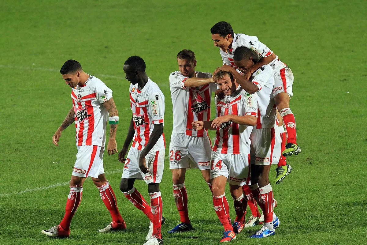 ajaccio a frappe au bon moment iconsport bel 290912 01 1340399